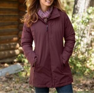 LL Bean Burgundy All Weather Comutter Coat with a Hood Jacket Size XL Pr…
